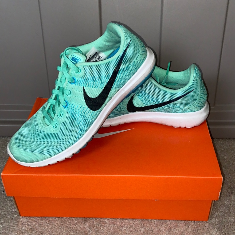 Nike Fury Running Shoes